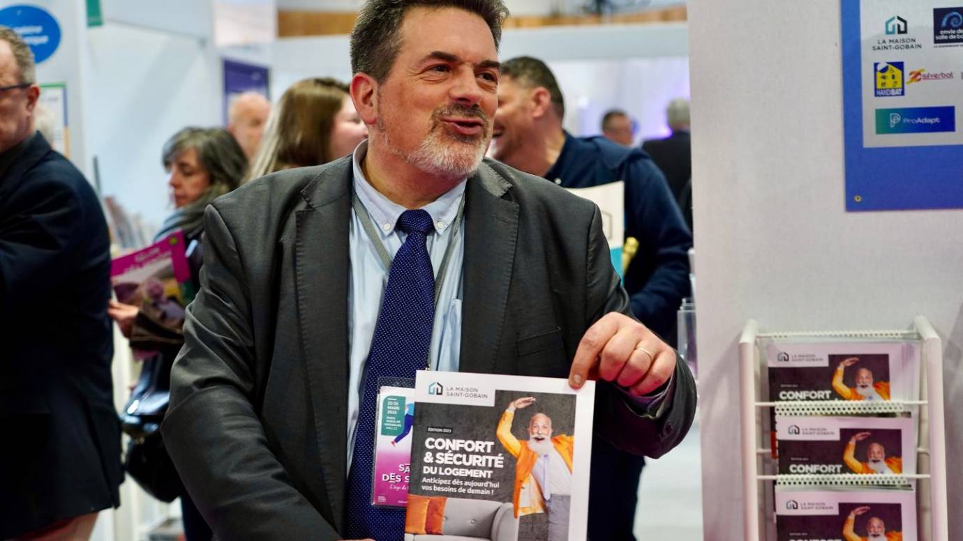 L’Appartement du Bien-Vivre au Salon des Seniors avec Jean-Philippe Arnoux (Saint-Gobain) : « Les messages de prévention commencent à passer » 