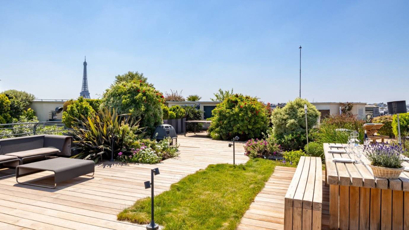 Immobilier haut de gamme : une vente interactive sous forme d’enchères qui ancre une évolution